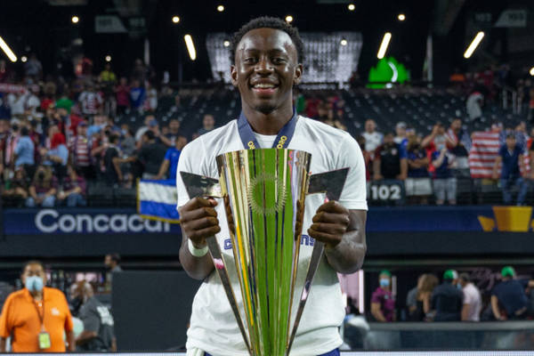 george-bello-2021-gold-cup-trophy