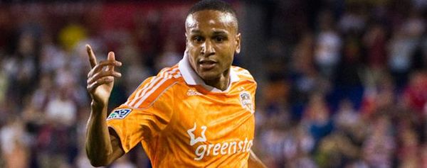 Houston's Ricardo Clark. Are the Dynamo the favorites in the Eastern Conference Play-In Round?  Credit: Howard C. Smith - ISIPhotos.com